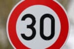 Tempo 30 gilt in spanischen Städten ab dem 11. Mai auf vielen Straßen.