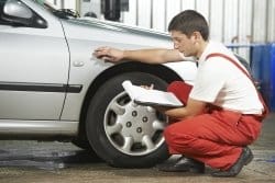 Tuning: Die Prüfung von größeren Umbauten am Fahrzeug ist in vielen Fällen verpflichtend.