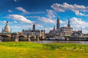 Nach einem Unfall in Dresden gibt es einiges, was Sie beachten müssen.