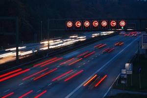 Wann und wo kommt eine sogenannte Verkehrsbeeinflussungsanlage (VBA) zum Einsatz?