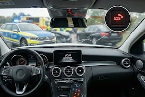 Verkehrsrecht 2026: NG-eCall wird bei Neuwagen zur Pflicht.