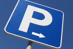 Parkplatz-schild-symbol kein parkplatz-schild