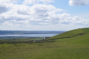 Kennen Fahrer die Vorfahrtsregeln in Irland nicht, drohen Bußgelder.