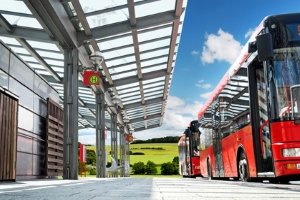 Vorne einsteigen und den Busfahrer auf die Behinderung hinweisen: Wer Schadenersatz fordert, sollte sich zuvor richtig verhalten haben.