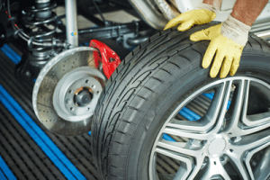 Viele Autofahrer fragen sich: Welche Reifen passen auf mein Auto?