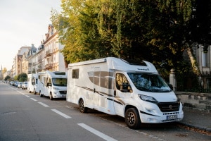 Für Wohnmobile, die vom Dieselskandal betroffen sind, können Besitzer unter Umständen Schadensersatz verlangen.