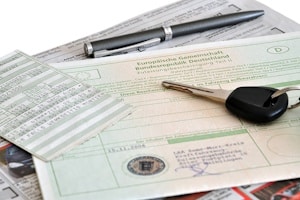 Bei der Zulassungsstelle in Mannheim wird auch eine Vollmacht für Dritte akzeptiert.